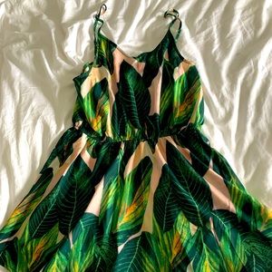 Cupshe - Green leaf beach coverup - size large